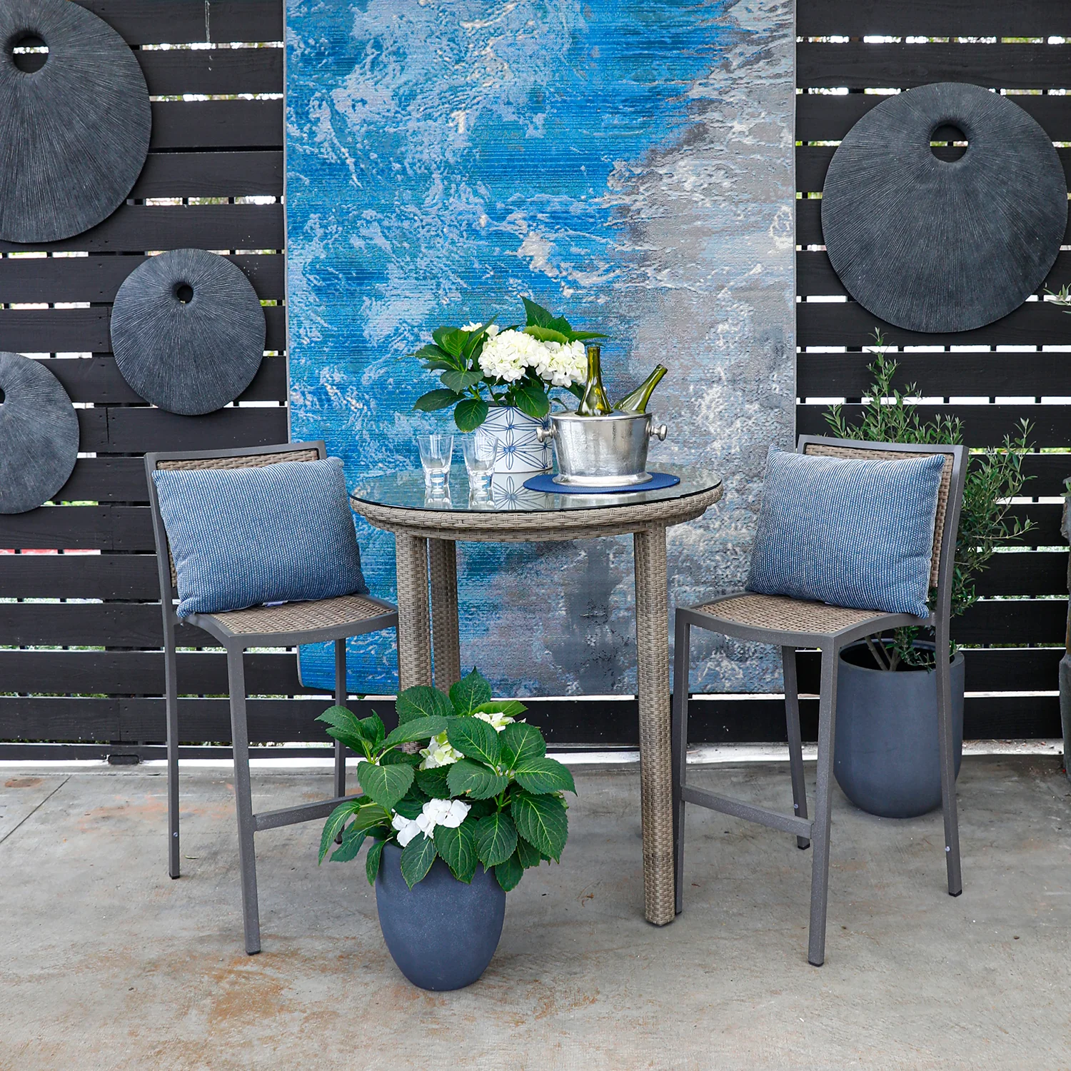 All Outdoor Entertaining